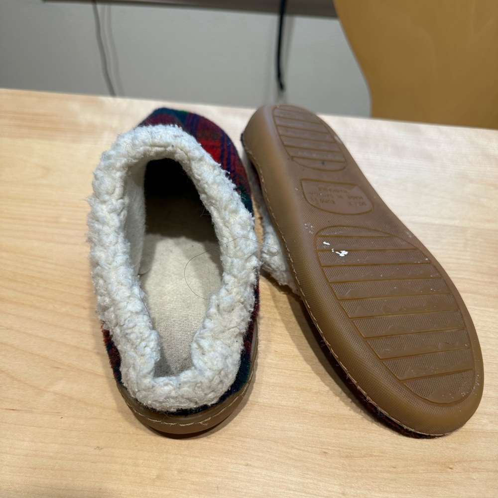 Wool slippers - Picture 2 of 3